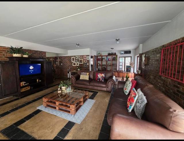 4 BEDROOM PROPERTY TO RENT IN GLEN MARAIS